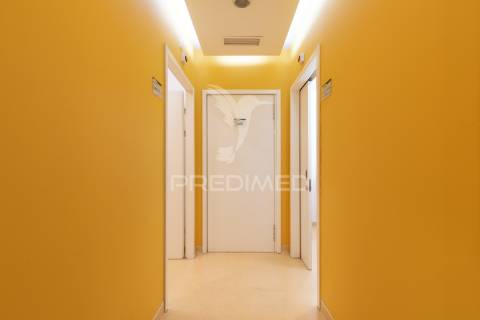 Loja com 335m2 no centro da cidade de olhão