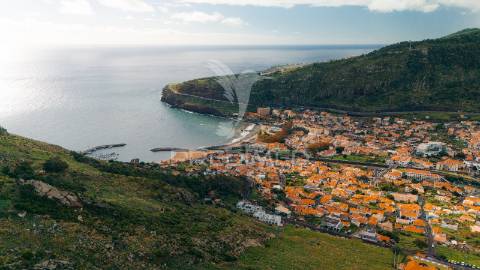 Terreno com área 20.800 m2 para investimento em machico