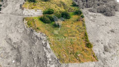 Terreno com área 20.800 m2 para investimento em machico