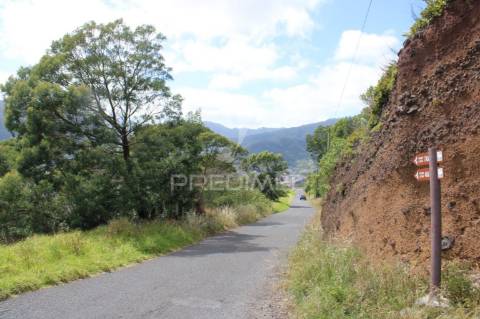 Terreno com área 20.800 m2 para investimento em machico