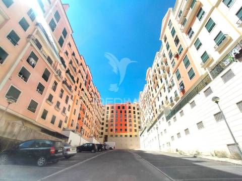 Apartamento t3 | neudel/águas livres | 3º piso