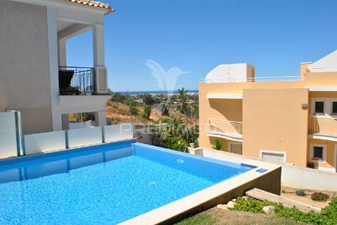 Fantástico duplex com vista para o oceano