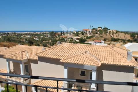 Fantástico duplex com vista para o oceano