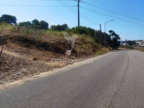 Terreno urbano com projeto aprovado para moradia de luxo - santarém