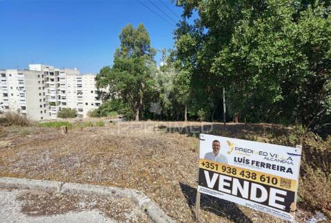 Terreno urbano com projeto aprovado para moradia de luxo - santarém