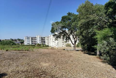 Terreno urbano com projeto aprovado para moradia de luxo - santarém