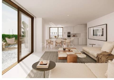 Apartamento t2 com varanda em zona nobre de sines