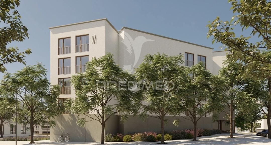 Apartamento t2 com varanda em zona nobre de sines