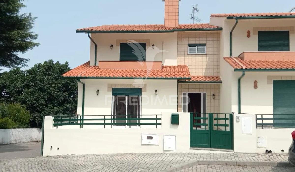 Fantástica moradia situada em albergaria-a-velha, no lugar de coche
