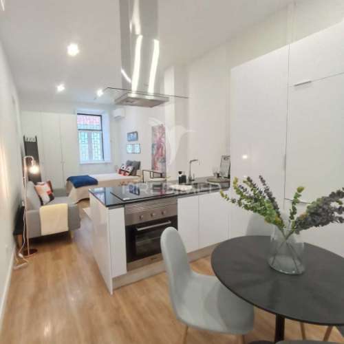 Apartamento t0 totalmente renovado em lisboa