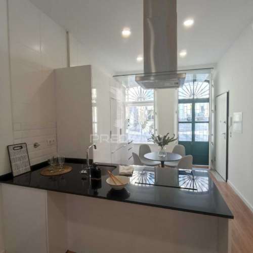 Apartamento t0 totalmente renovado em lisboa