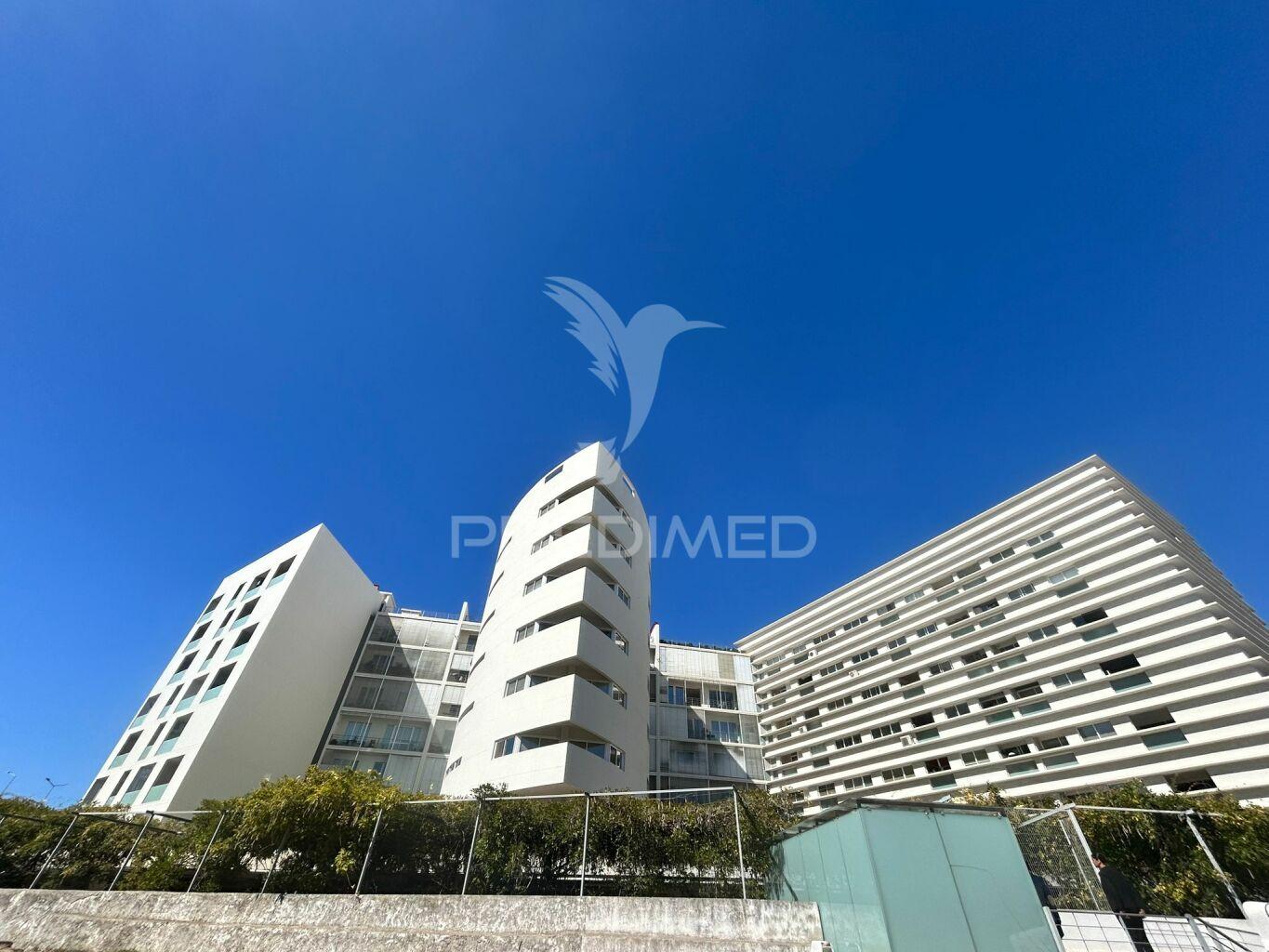 Apartamento t2 com terraço em excelente estado em setúbal