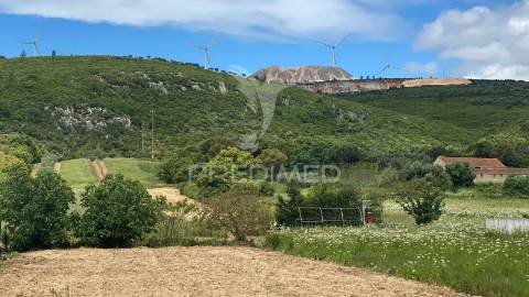 Terreno urbanizável a 7 km de, rio maior
