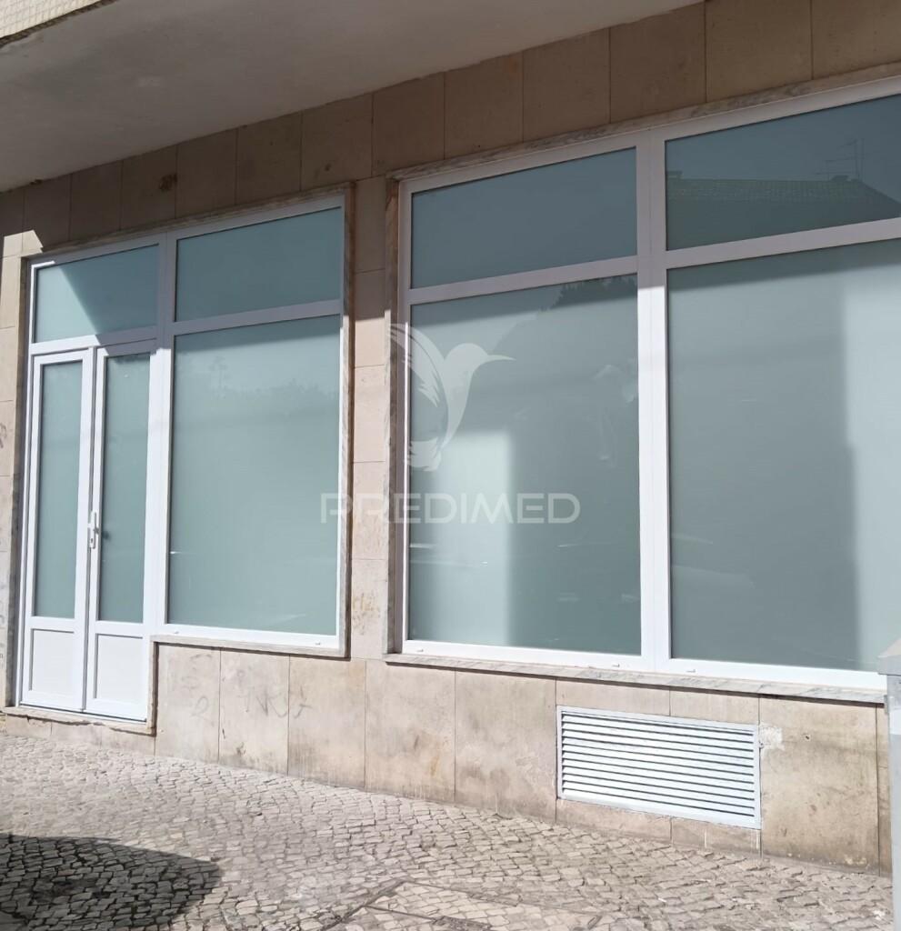 Loja com 2 pisos remodelado, transformado em t2/t3