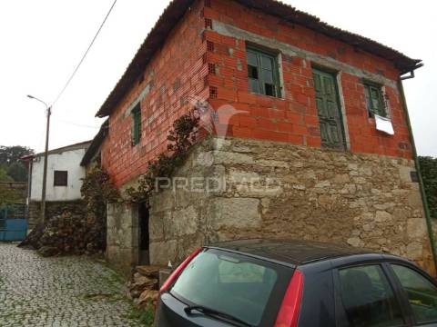 Moradia t3  macedo de cavaleiros