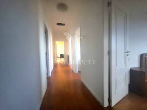 Moradia t3 para arrendamento - mobilada