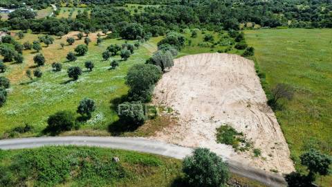 Terreno rústico, localizado em marujo - bugalhos /alcanena