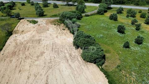 Terreno rústico, localizado em marujo - bugalhos /alcanena