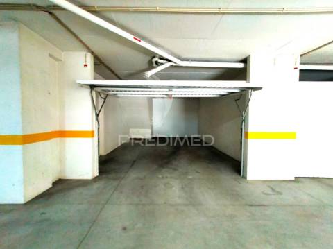 Apartamento t3 c/ terraço e garagem | mafra