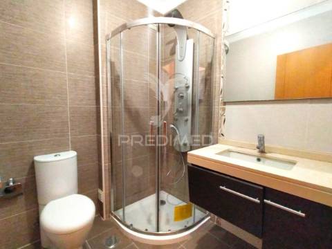 Apartamento t3 c/ terraço e garagem | mafra