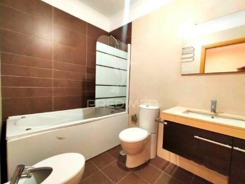 Apartamento t3 c/ terraço e garagem | mafra