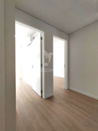 Apartamento t3 | neudel/águas livres | 4º piso