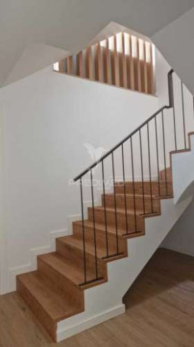 Moradia t3 com piscina em cascais