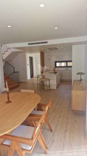 Moradia t3 com piscina em cascais