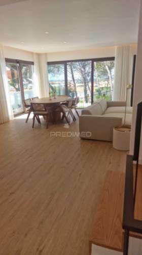 Moradia t3 com piscina em cascais