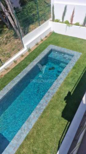 Moradia t3 com piscina em cascais