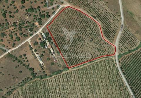 Terreno misto e ruína em vila nova de cacela, constroi 300m2