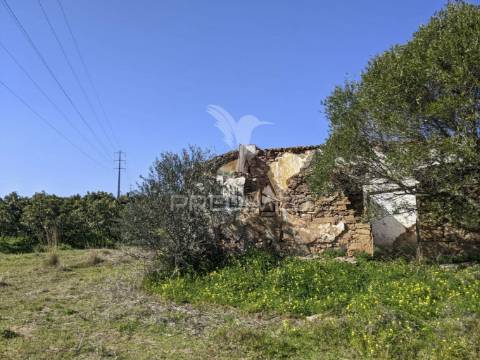 Terreno misto e ruína em vila nova de cacela, constroi 300m2