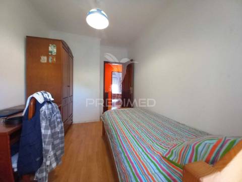 Apartamento t3+1 no centro de almada
