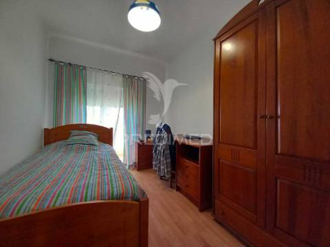 Apartamento t3+1 no centro de almada