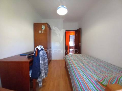 Apartamento t3+1 no centro de almada