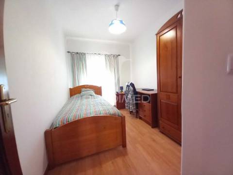 Apartamento t3+1 no centro de almada