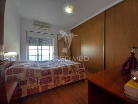 Apartamento t3+1 no centro de almada
