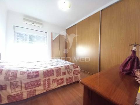 Apartamento t3+1 no centro de almada