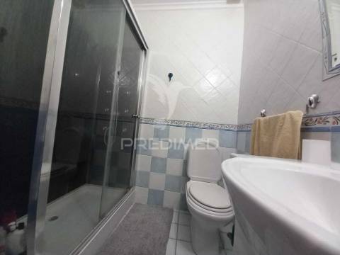 Apartamento t3+1 no centro de almada