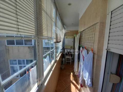 Apartamento t3+1 no centro de almada