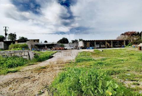 Armazém comercial com terreno, são pedro / alcanena