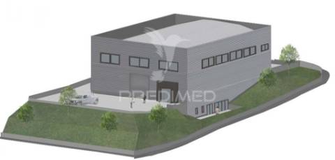 Venda de armazém com logradouro privado 1000m2 loures