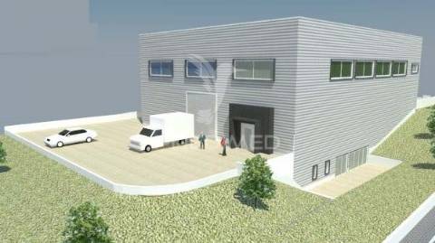 Venda de armazém com logradouro privado 1000m2 loures