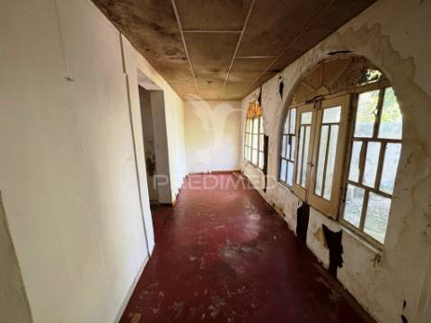 Moradia bifamiliar em portalegre