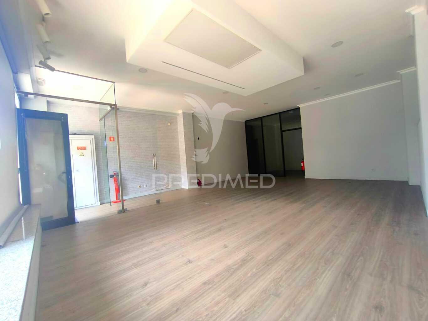 Espaço comercial para arrendamento - u.f. nogueiró e tenões