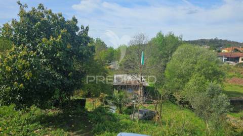 Quintinha bi-familiar