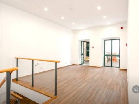 Loja no centro de alfama - negócio a não perder