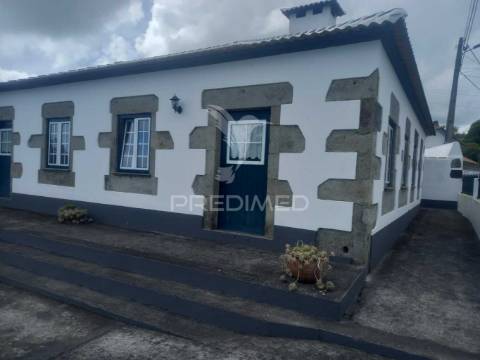 Moradia t3 na terra-chã