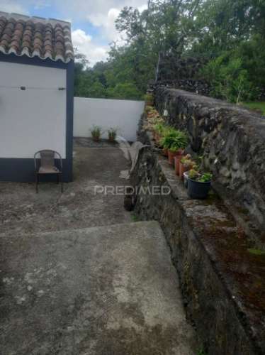 Moradia t3 na terra-chã