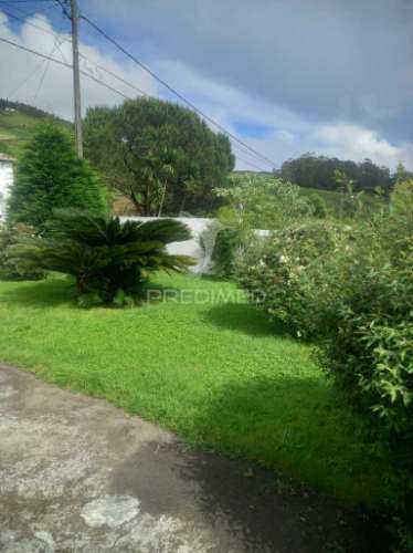 Moradia t3 na terra-chã